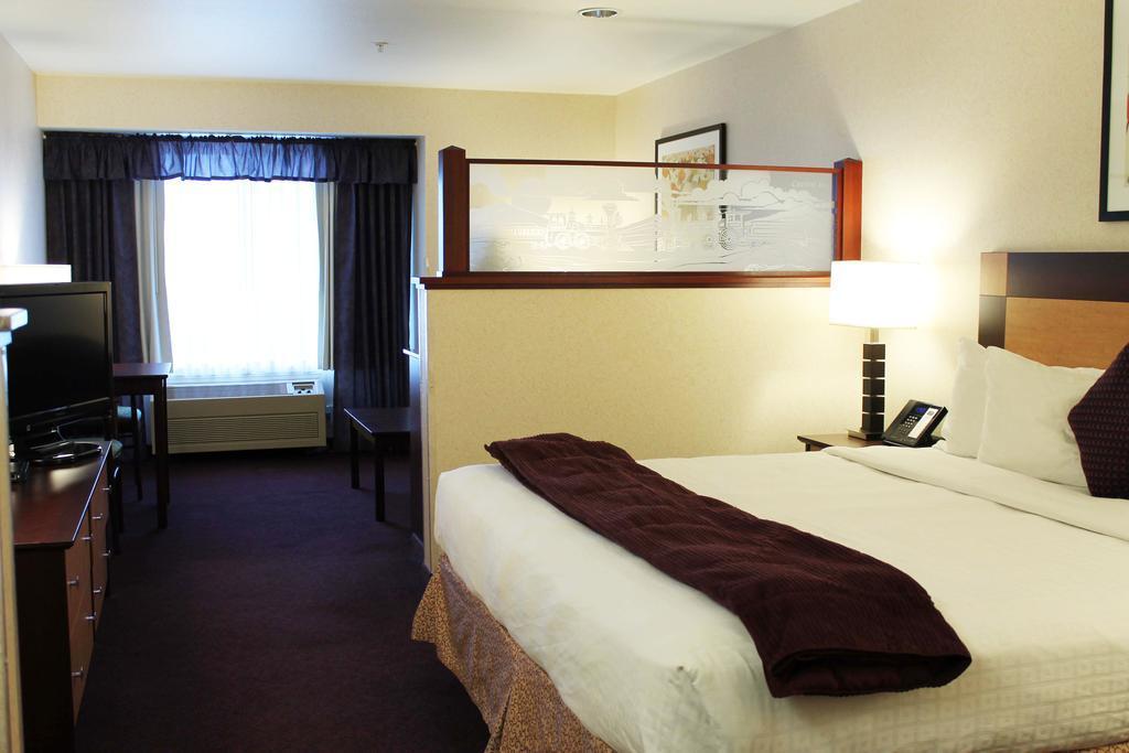 Best Western Brigham City Inn & Suites Eksteriør billede